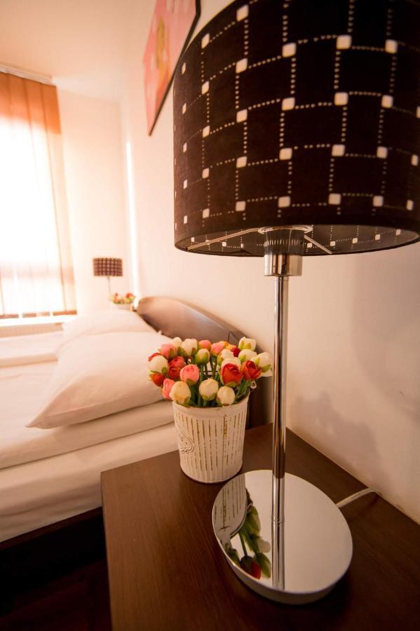 Hostel Royal Obrenovac  Exteriér fotografie