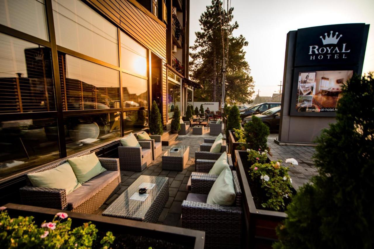 Hostel Royal Obrenovac  Exteriér fotografie